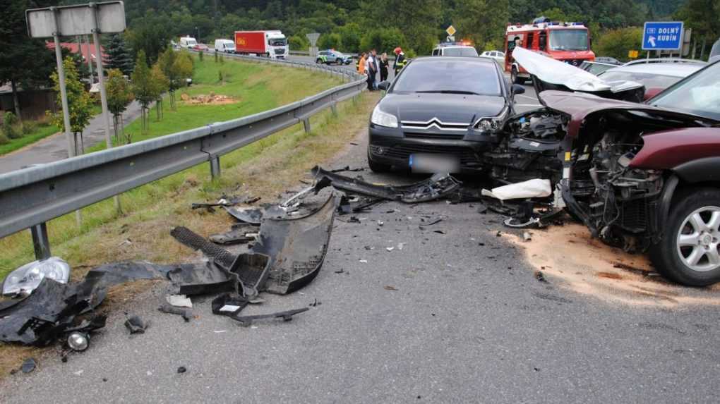 Poslanci schválili zmeny v PZP, posilniť by sa mala ochrana poškodených pri autonehodách