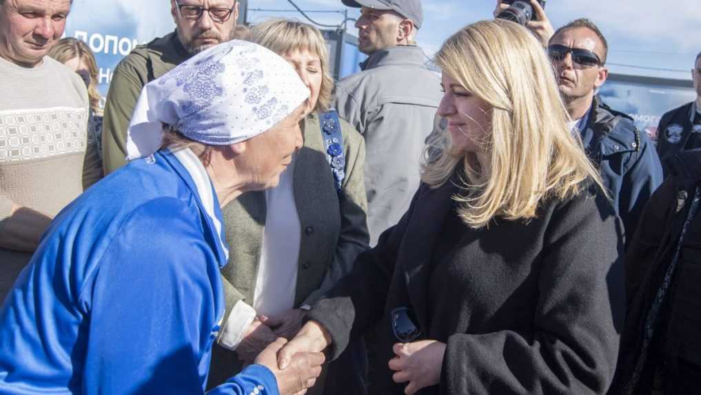 Spolu s českým prezidentom Petrom Pavlom navštívila zbombardovanú ukrajinskú obec Novoselivka.