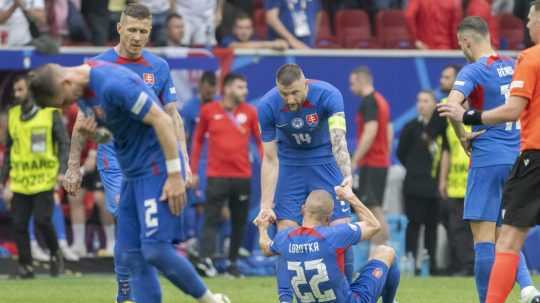 Na snímke slovenskí futbalisti zľava Peter Pekarík, Juraj Kucka, Milan Škriniar a Stanislav Lobotka.