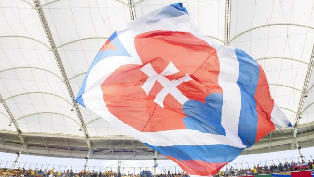 FOTO: Po záverečnom hvizde sa tešili obe mužstvá, takto vyzerá postupová radosť v podaní Slovákov