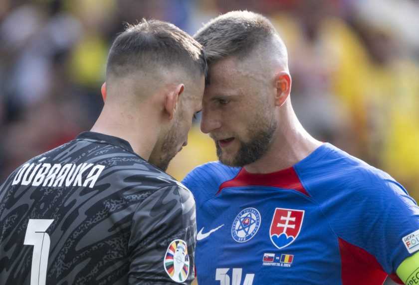 FOTO: Po záverečnom hvizde sa tešili obe mužstvá, takto vyzerá postupová radosť v podaní Slovákov