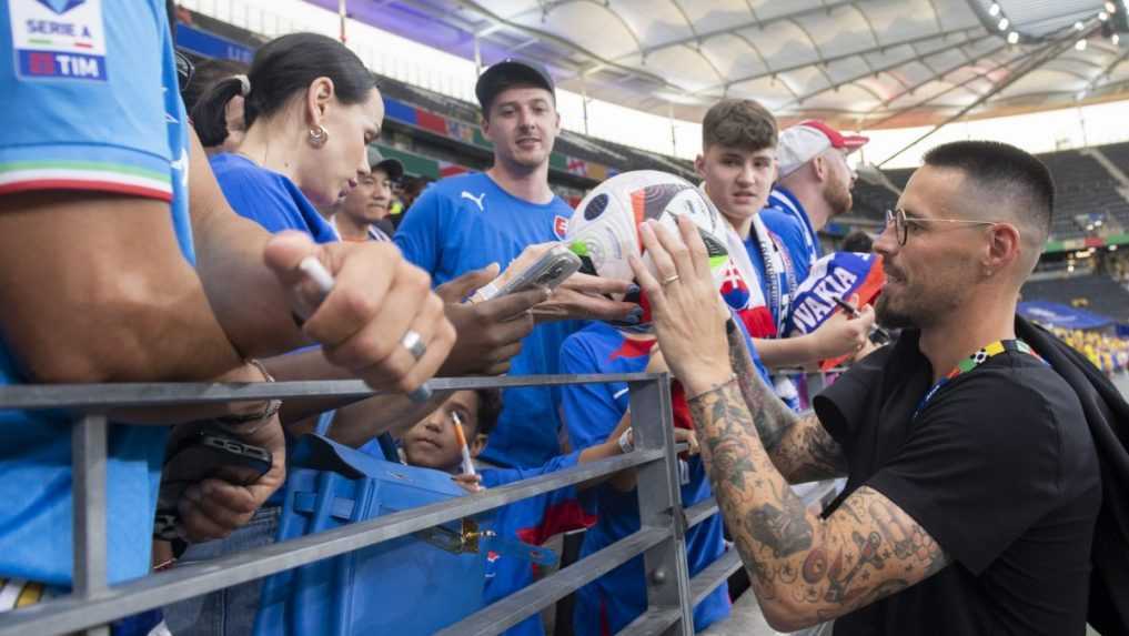 FOTO: Po záverečnom hvizde sa tešili obe mužstvá, takto vyzerá postupová radosť v podaní Slovákov