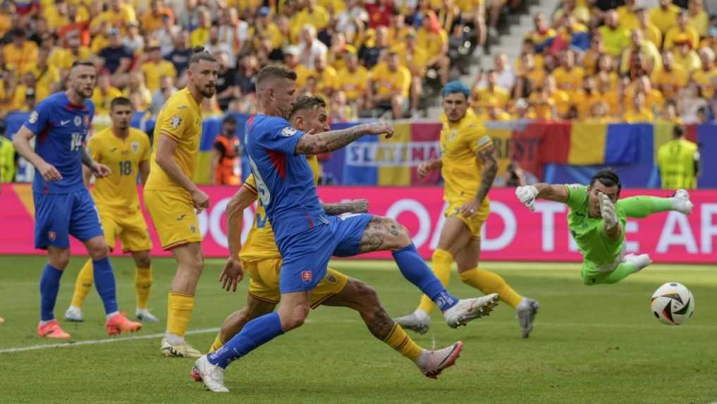 FOTO: Po záverečnom hvizde sa tešili obe mužstvá, takto vyzerá postupová radosť v podaní Slovákov