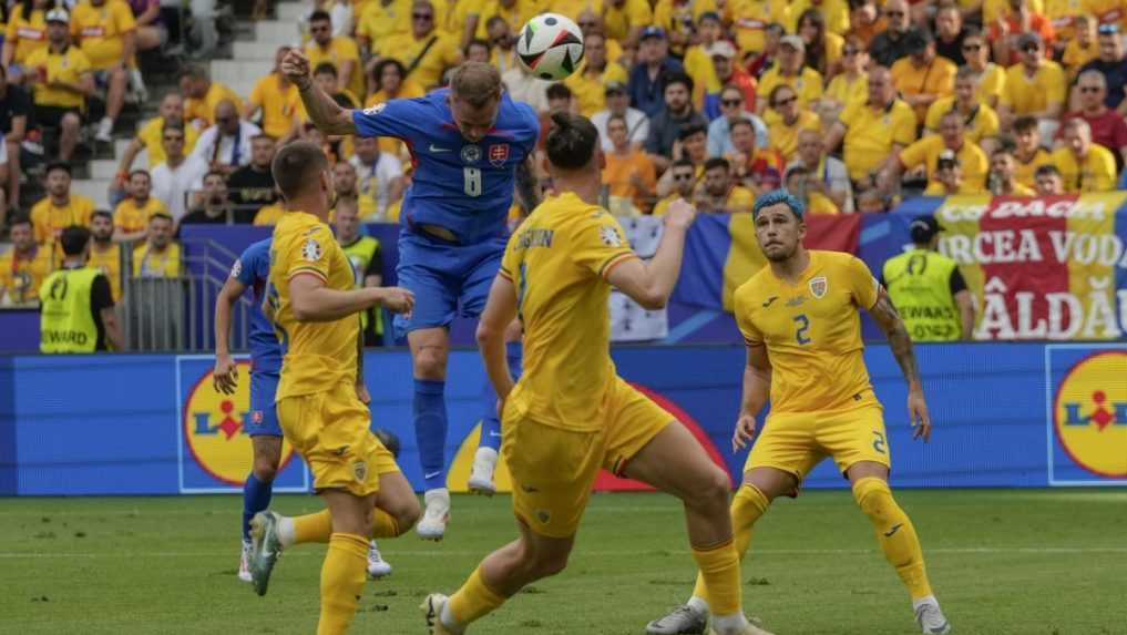 FOTO: Po záverečnom hvizde sa tešili obe mužstvá, takto vyzerá postupová radosť v podaní Slovákov