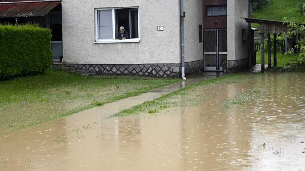 V týchto okresoch platia výstrahy pred povodňami: Ako sa na možné záplavy pripravujú obce?