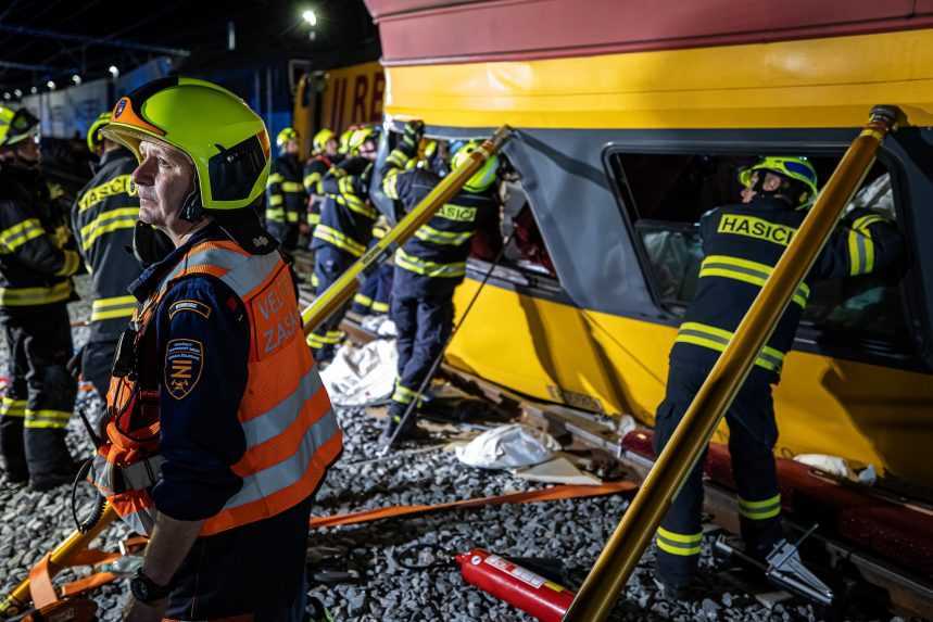 Medzi obeťami nehody vlakov v Česku sú aj dve Slovenky