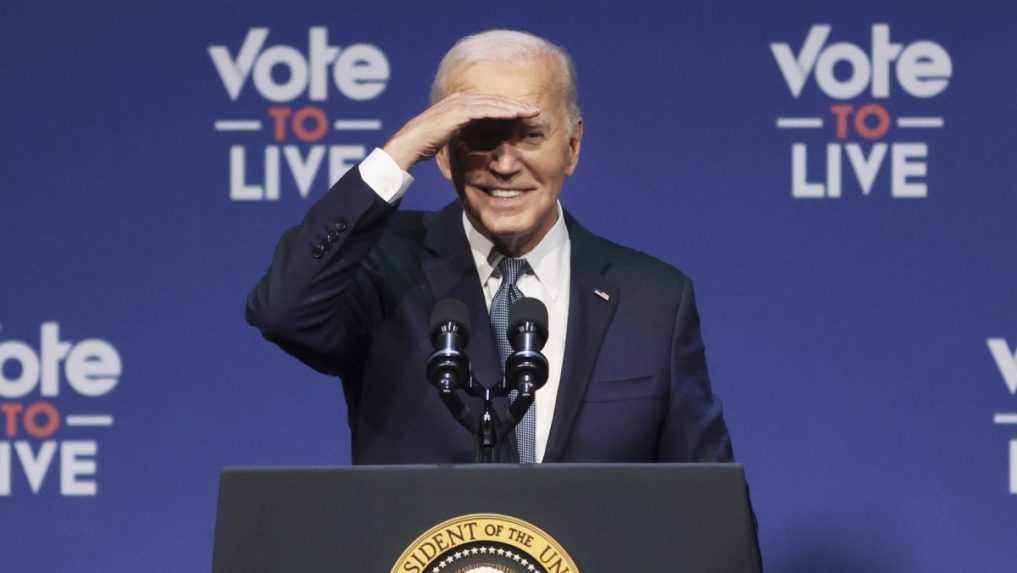 Americký prezident Joe Biden musel prerušiť plány, mal pozitívy výsledok na covid