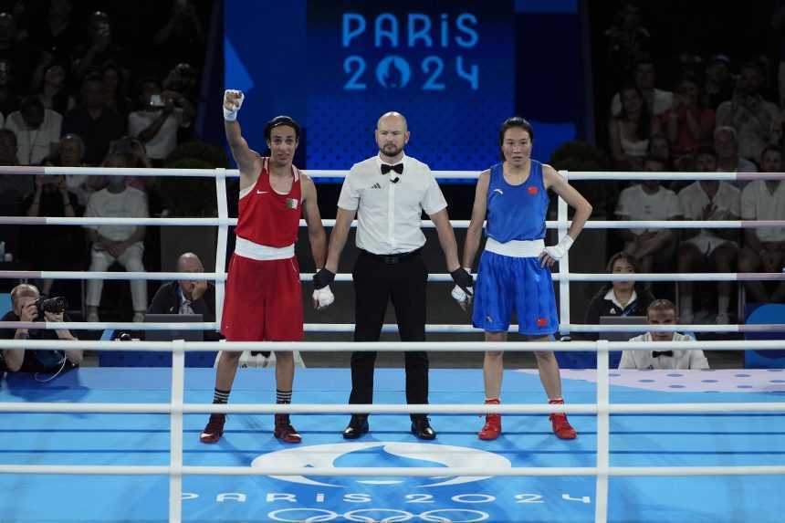 Imane Khelifov&aacute; zdolala vo fin&aacute;le boxu žien do 66 kg Yang Liu.