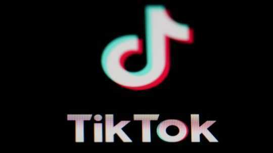 Na snímke logo sociálnej siete TikTok.