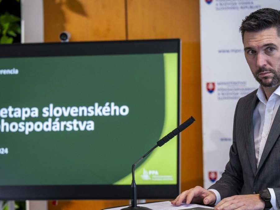Na snímke minister pôdohospodárstva a rozvoja vidieka SR Richard Takáč.