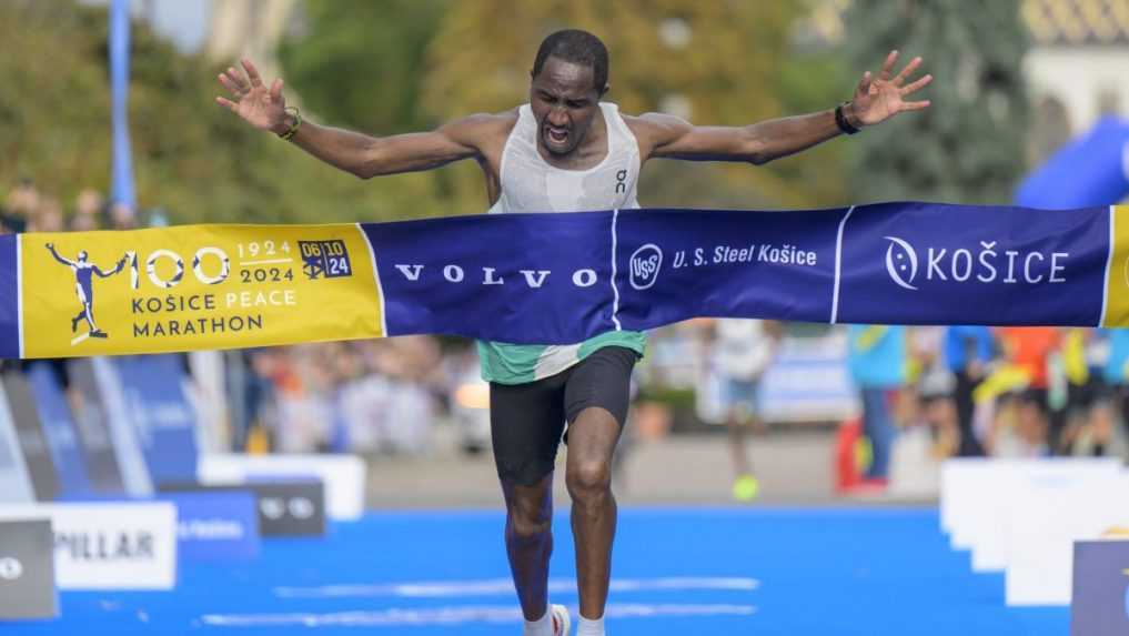 VIDEO: Medzinárodný maratón mieru v Košiciach ovládli Keňania. Tanuiová výrazne vylepšila ženský traťový rekord