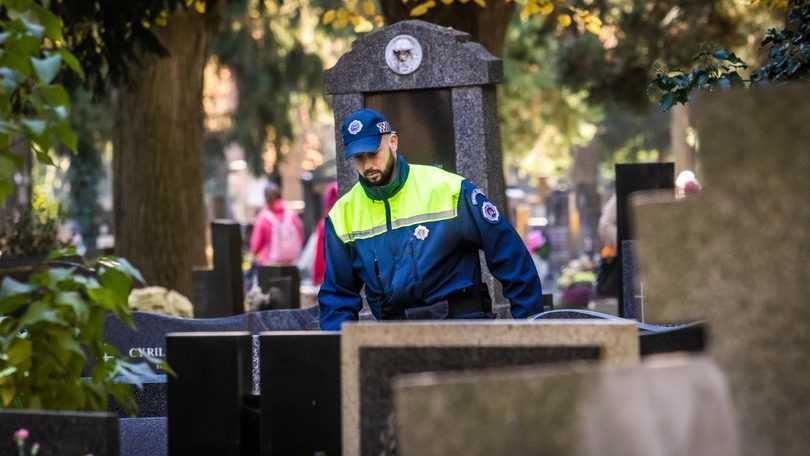 Polícia varuje pred zvýšeným počtom krádeží v období sviatkov.  Odporúča, ako sa ich vyvarovať