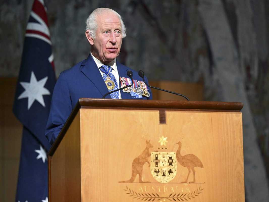 Na snímke kráľ Karol III. počas návštevy v Austrálii.