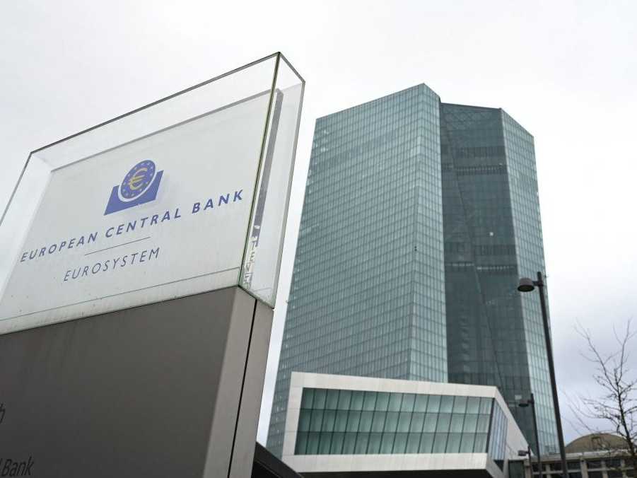 Na ilustračnej snímke Európska centrálna banka.