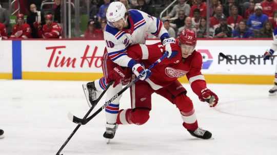 NHL: Rangers so štvorbodovým Panarinom i Trocheckom vyhrali na ľade Detroitu. Slováci nebodovali