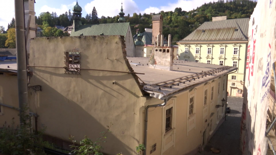 Obnova Banskej Štiavnice po požiari: Szitnyayovský dom dostane nový krov, pôjde o slovenský unikát