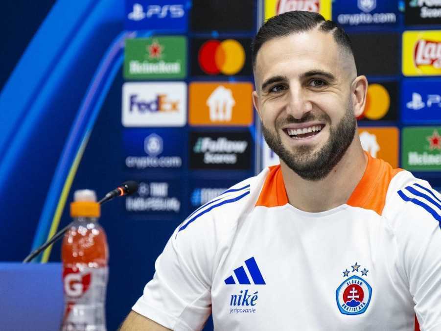 Futbalista Slovana Bratislava Tigran Barseghjan.