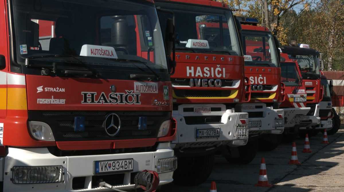 Hasicky Auta V Lešti otvorili pre hasičov ich vlastnú autoškolu - Správy STVR
