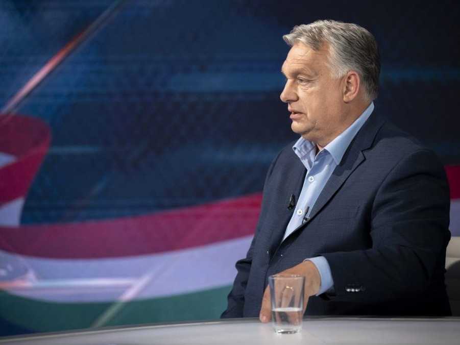 Na snímke Viktor Orbán.