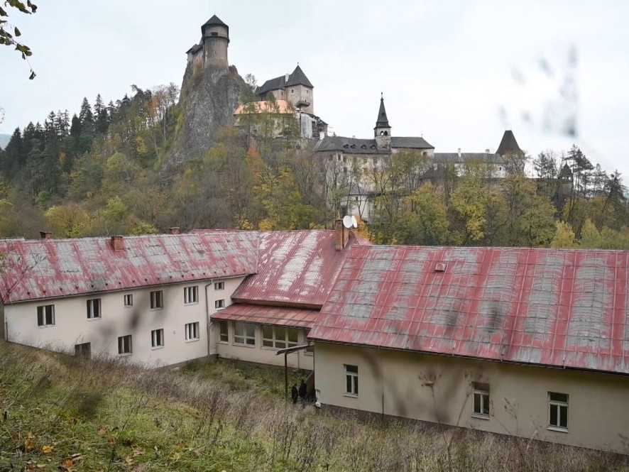 Hotelu, ktorý v Oravskom Podzámku roky chátral, vdýchnu nový život. Vzniknú v ňom nové spoločenské priestory