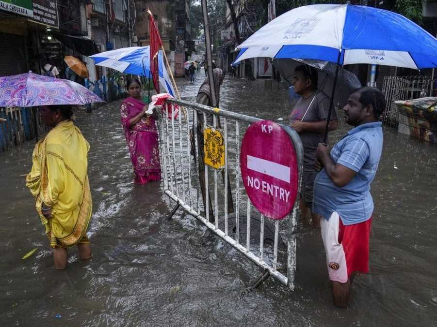 Búrka spôsobila rozsiahle záplavy.