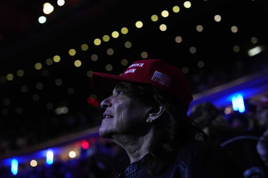 Trump sľúbil najväčší deportačný program v histórii. Harrisovú označil za osobu s „veľmi nízkym IQ“