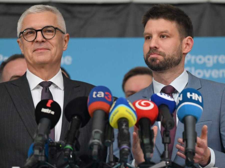 Zľava Ivan Korčok a Michal Šimečka.