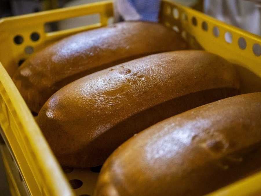 Chlieb v predajni potravín v Trebišove.