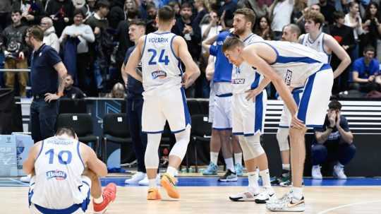 Reklama na basketbal. Slováci mali majstrov Európy zo Španielska na lopate, o víťazstvo prišli štyri desatiny pred koncom