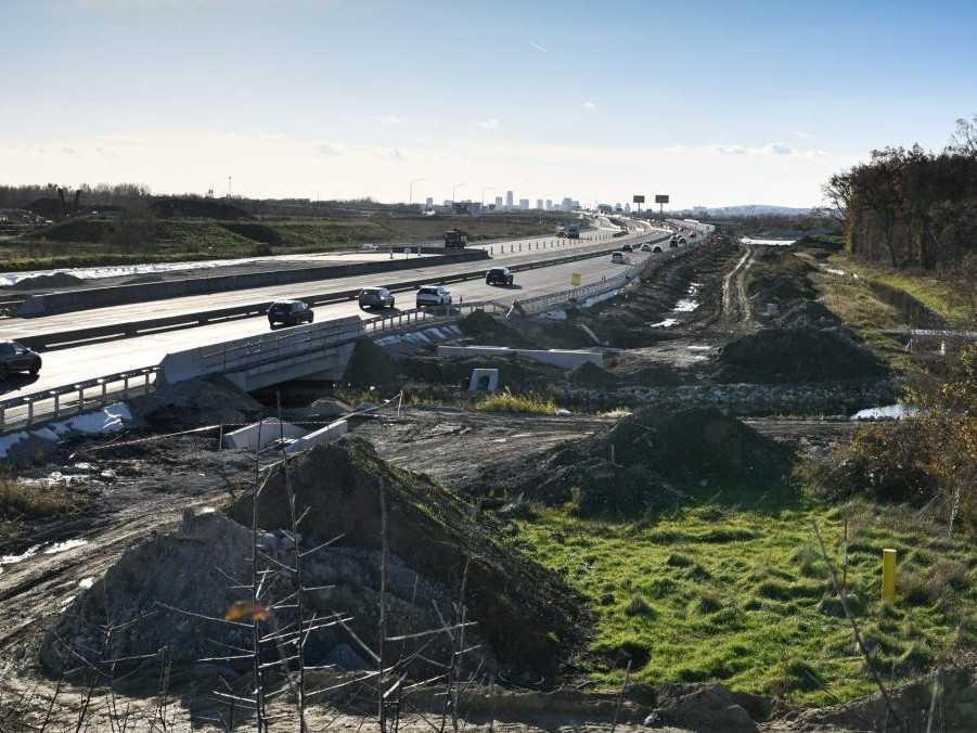 Časť diaľničného úseku D1 počas odstávky pri Bratislave.