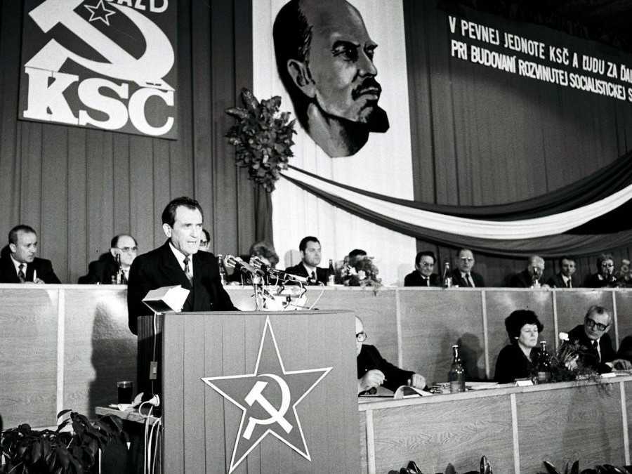 Záber z okresnej straníckej konferencie KSČ 15. februára 1981 v Prešove.
