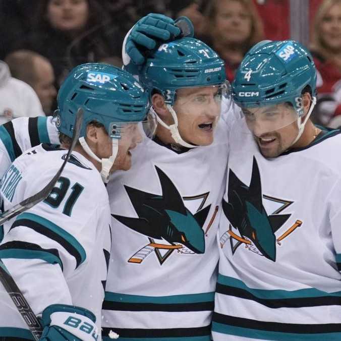 NHL: Hokejisti New Jersey s Tatarom nestrelili ani gól a podľahli Sharks najtesnejším rozdielom