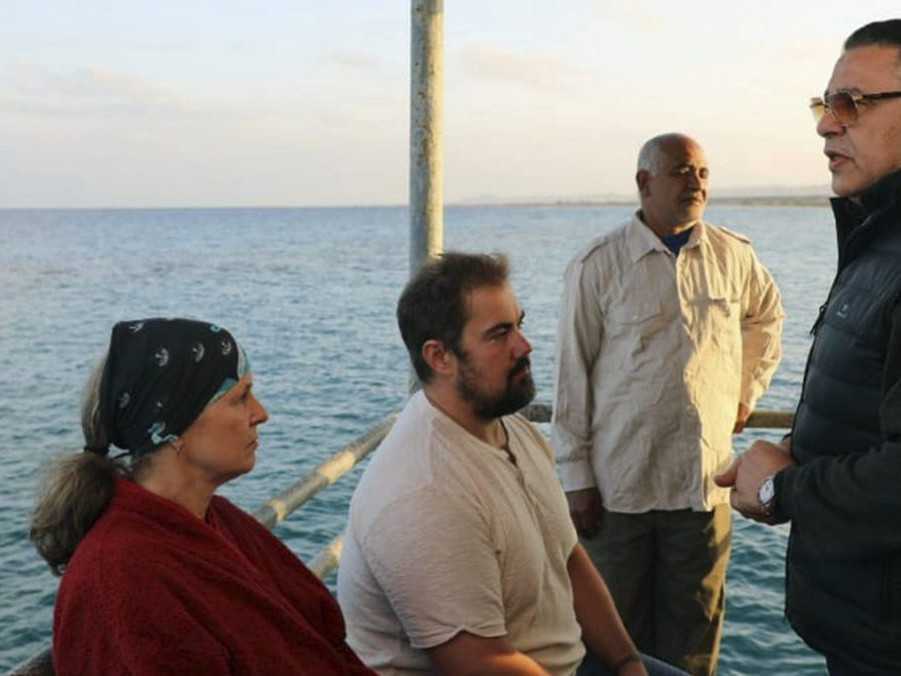 Preživší z potopenej výletnej lode v Červenom mori.