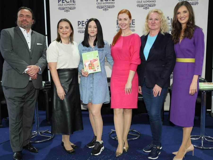 Krst knihy receptov zo šou Pečie celé Slovensko.