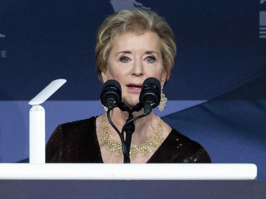 Bývalá šéfka wrestlingovej asociácie Linda McMahonová.