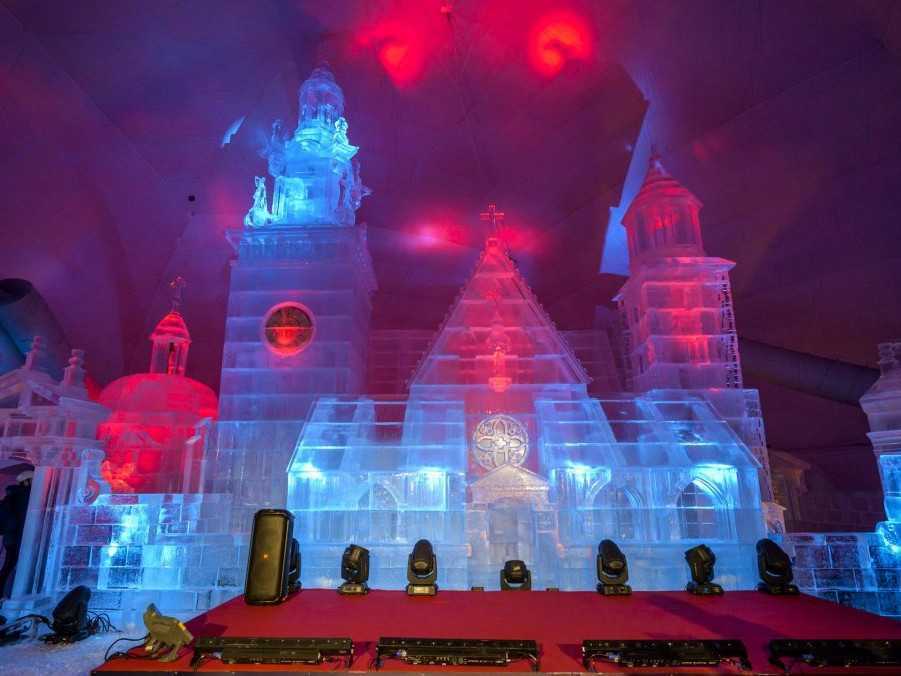 Ľadový chrám bude otvorený pre verejnosť od piatka až do Veľkej noci.