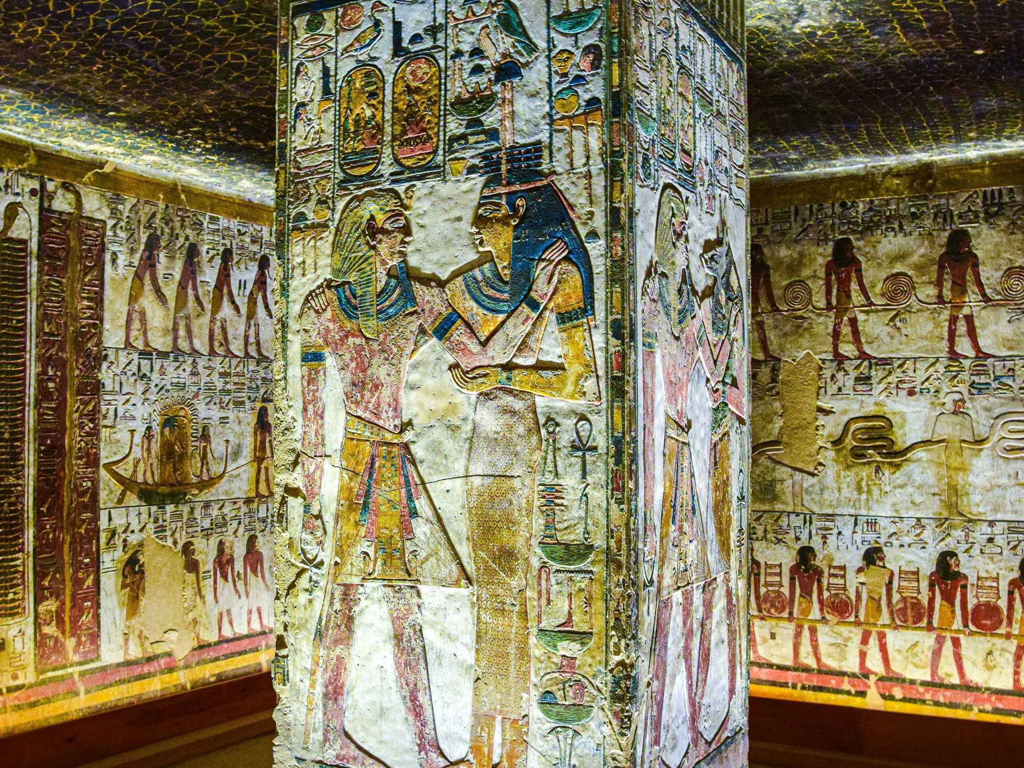 Starí Egypťania podľa amerického vedca pili halucinogénne kokteily.