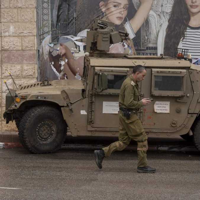 Izrael varuje vysídlených obyvateľov južného Libanonu, aby sa nevracali do svojich domovov