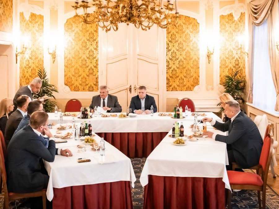 zasadnutie koaličnej rady