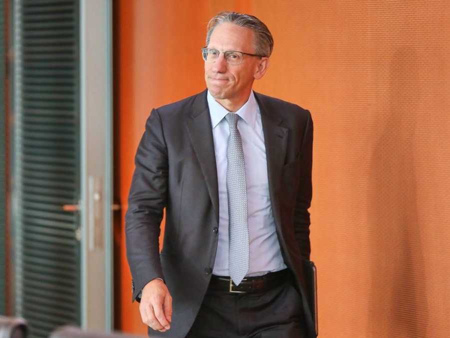 Na snímke Jörg Kukies.