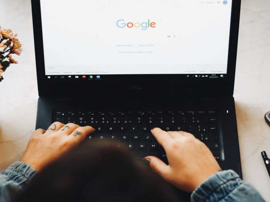 Ilustračná snímka používania prehliadača Google Chrome.