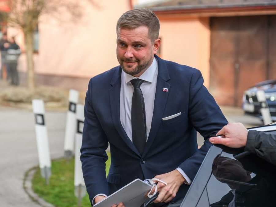 K. Šaško nebude pokračovať v úsilí exministerky zdravotníctva zaviesť interrupčnú tabletku. Nie je to témou dňa, tvrdí