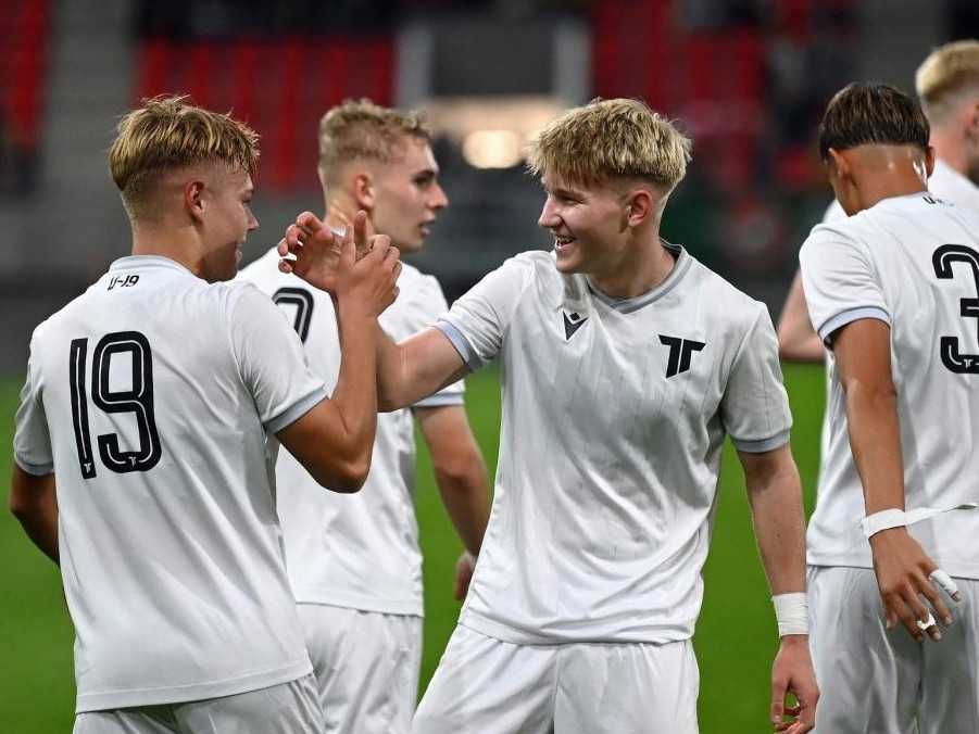 Trenčianski mládežnícki futbalisti.