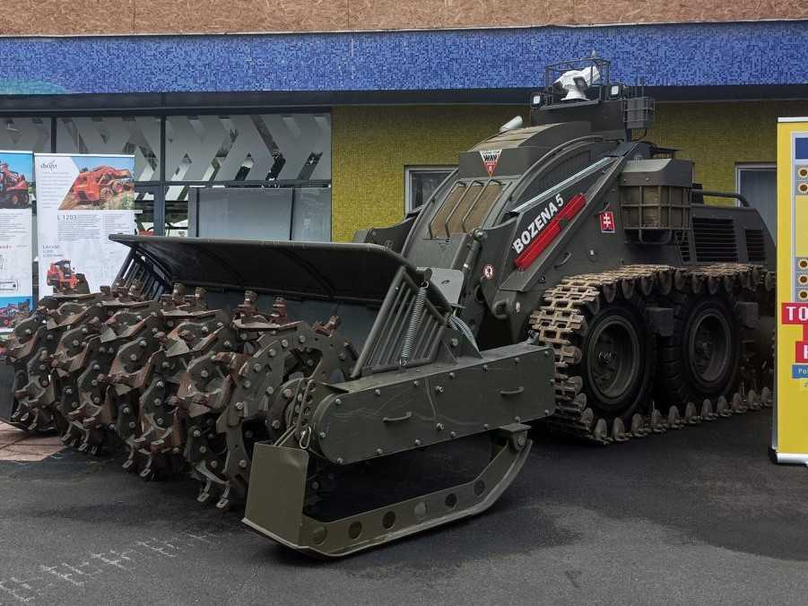 Ilustračná snímka - odmínovacie zariadenie Božena.