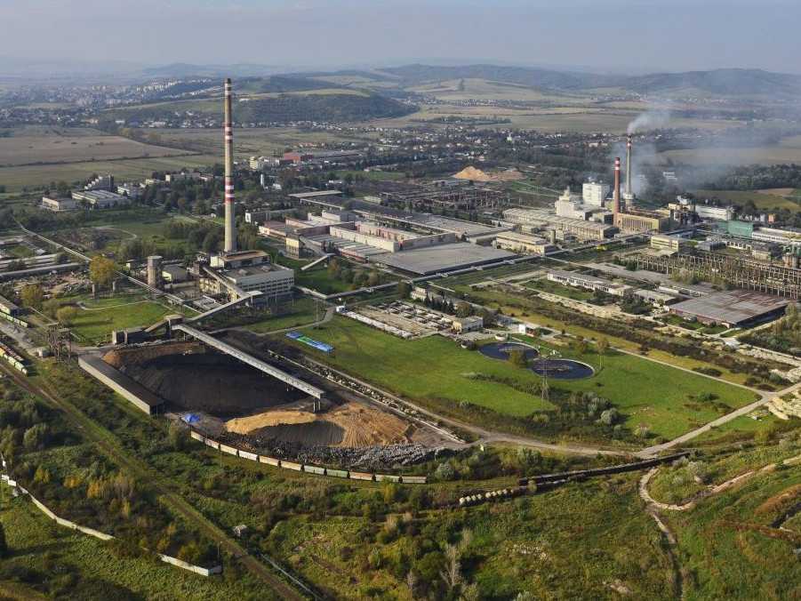 Letecký pohľad na areál firmy Bukóza.