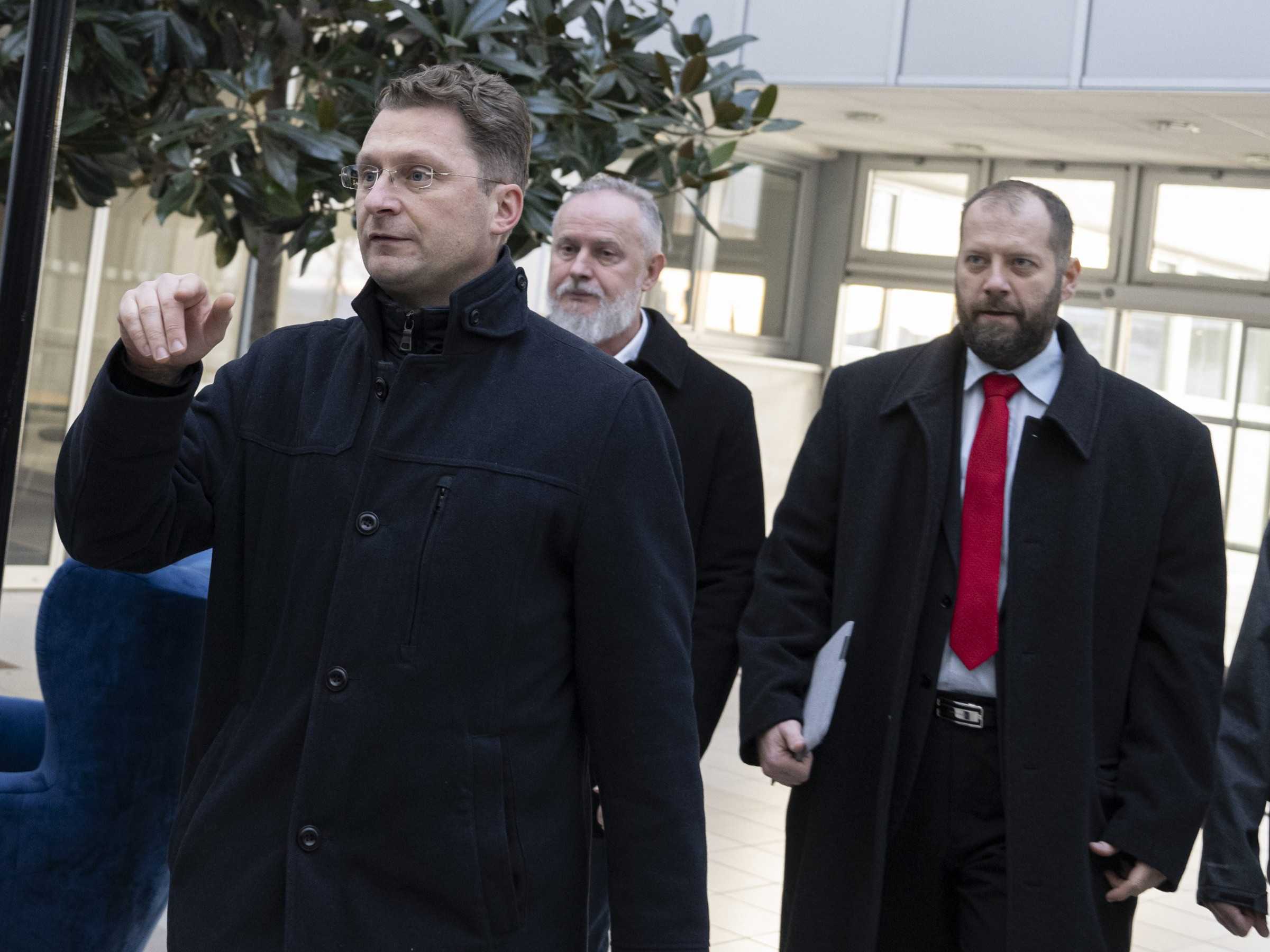 Predseda LOZ Peter Visolajský a podpredsedovia LOZ Ján Sýkora a Miroslav Mendel.