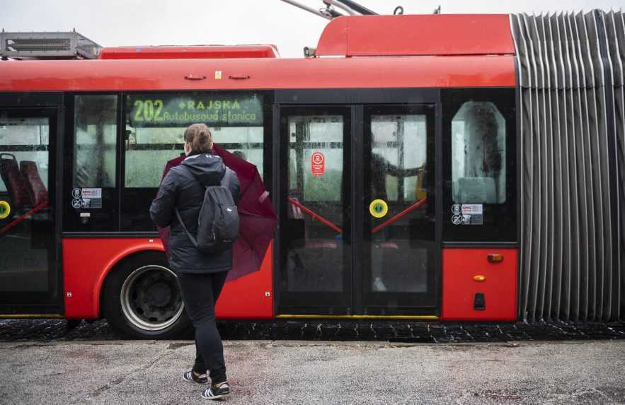 V Bratislave a okolí zdražie hromadná doprava, súvisí to s konsolidáciou. Takto budú vyzerať nové ceny