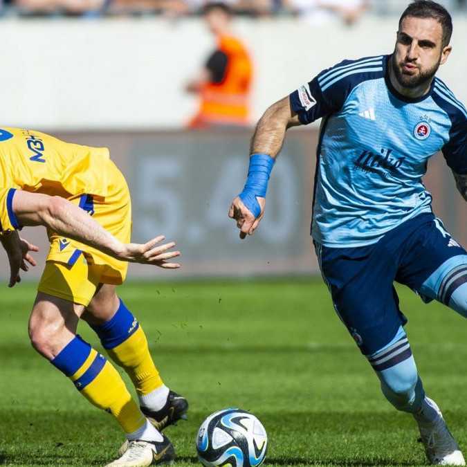 Bratislavský Slovan prezimuje na čele Niké ligy, pozíciu lídra tabuľky potvrdil výhrou nad Dunajskou Stredou