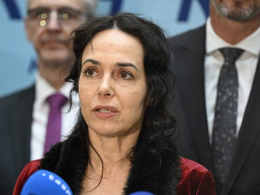 Na snímke Miriam Lexmann (KDH).