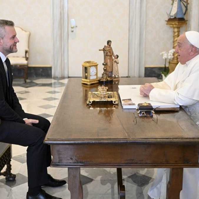 Pápež František prijal prezidenta Pellegriniho. Takýto odkaz posiela Slovákom